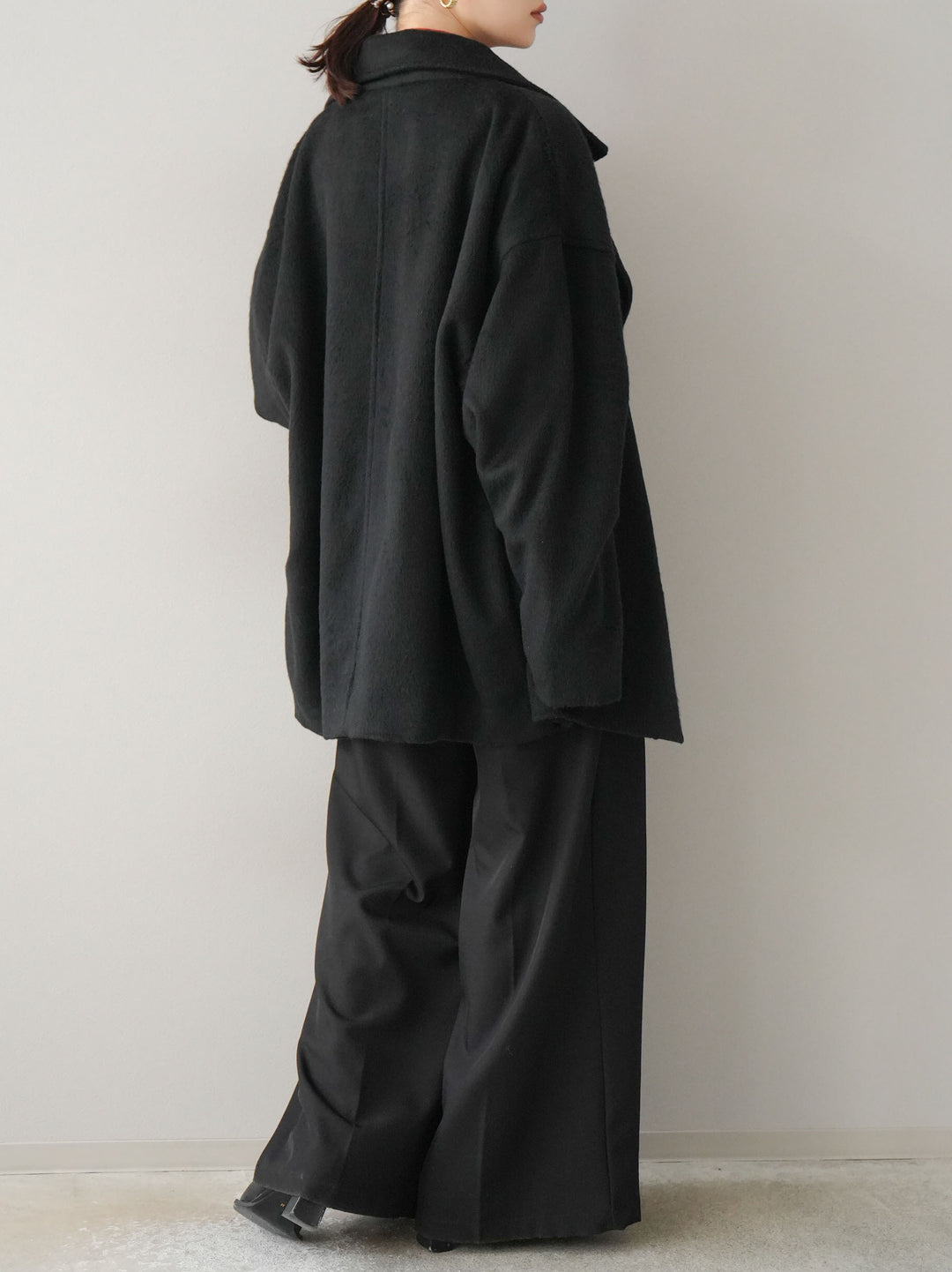 [SET]フェイクビーバーミドルコート+袖ボタンハイネックリブニットトップス+ベルト付ウールタッチワイドパンツL(3set)