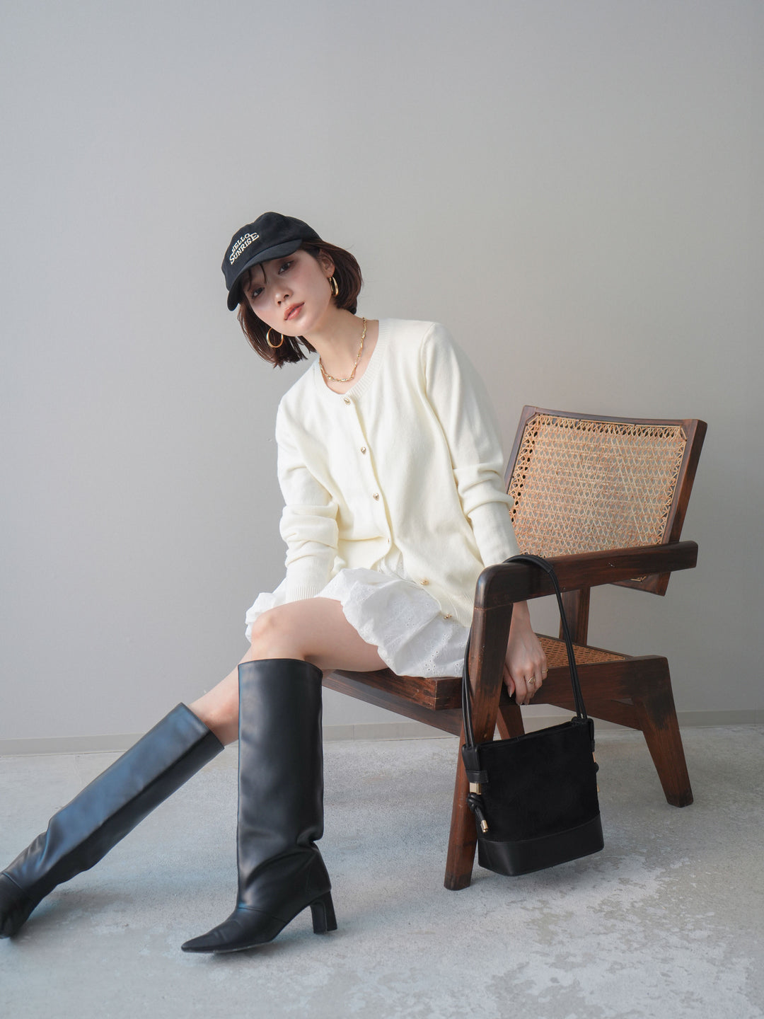 [予約]ハートボタンニットカーディガン/white