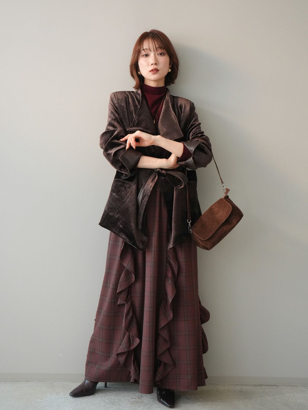 [SET]ベロアガウンジャケット+プチネックパワーショルダー起毛トップス+チェック柄フリルハイウエストマキシスカート(3set)