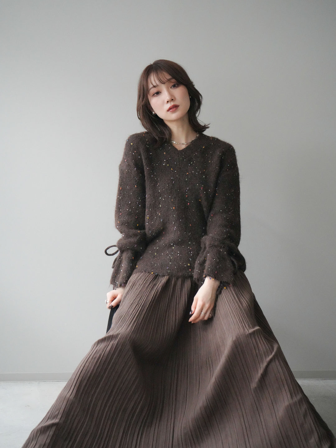 [予約]キャンディースリーブカラーネップスパンコールニットプルオーバー/brown