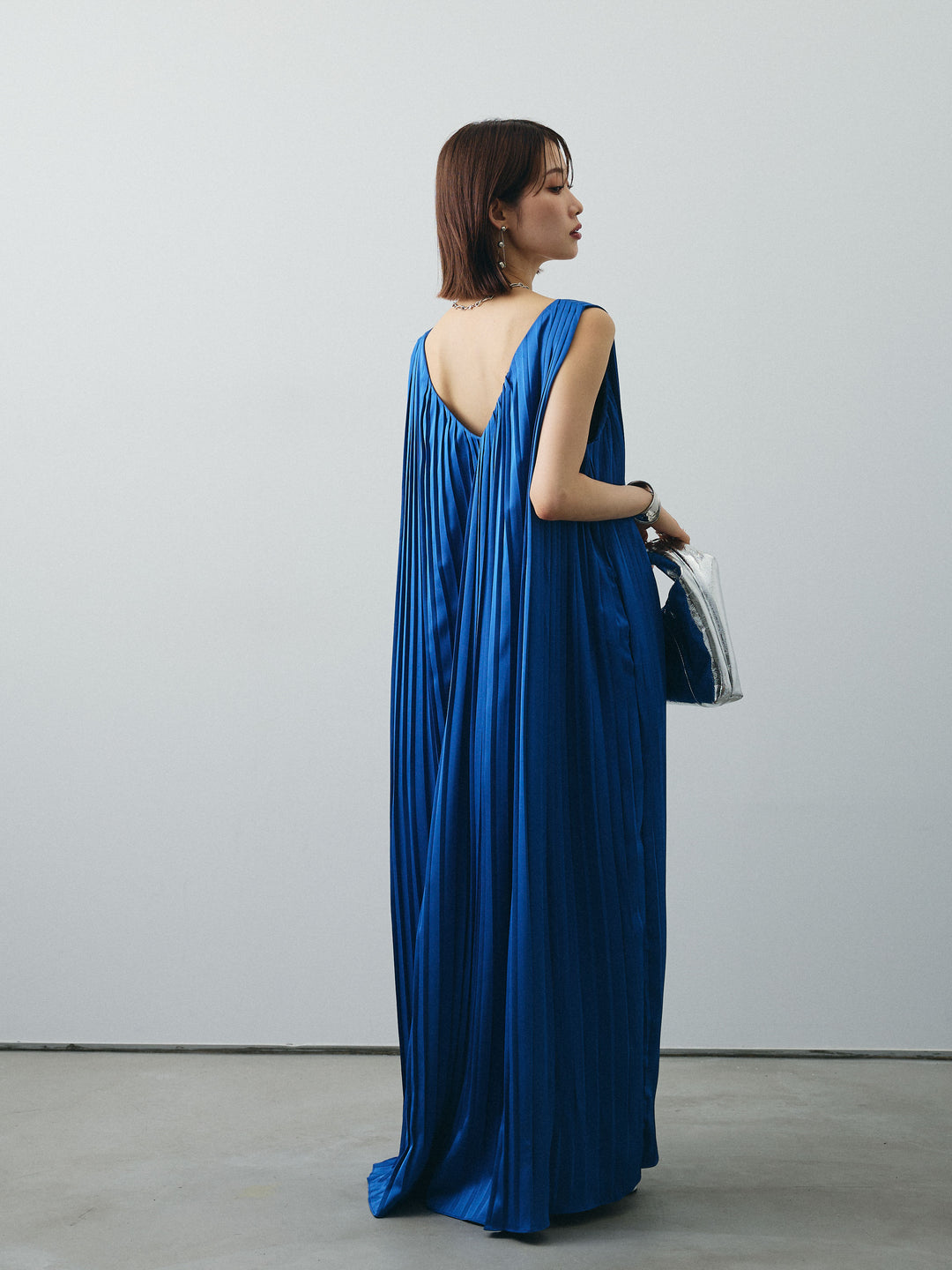 [SET] 緞面褶皺V領洋裝 + 緞面褶皺V領洋裝 (2set)