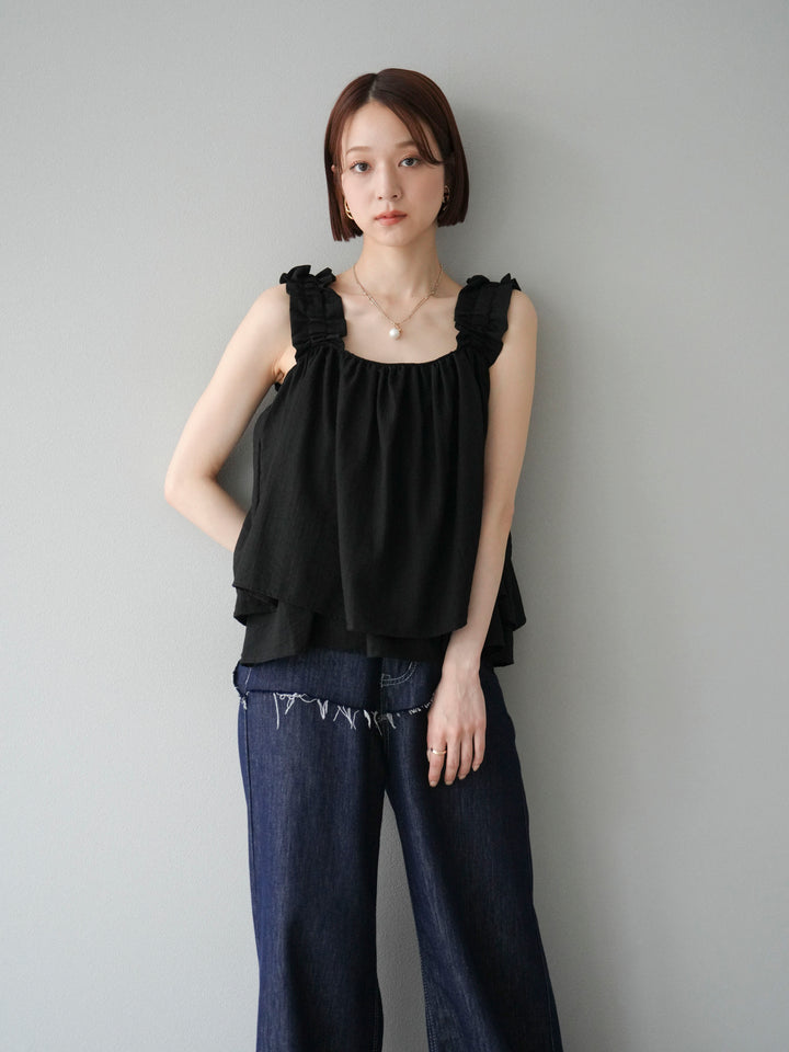 [SET] 縮肩喇叭背心 + 臀部設計牛仔褲 (2 件套)