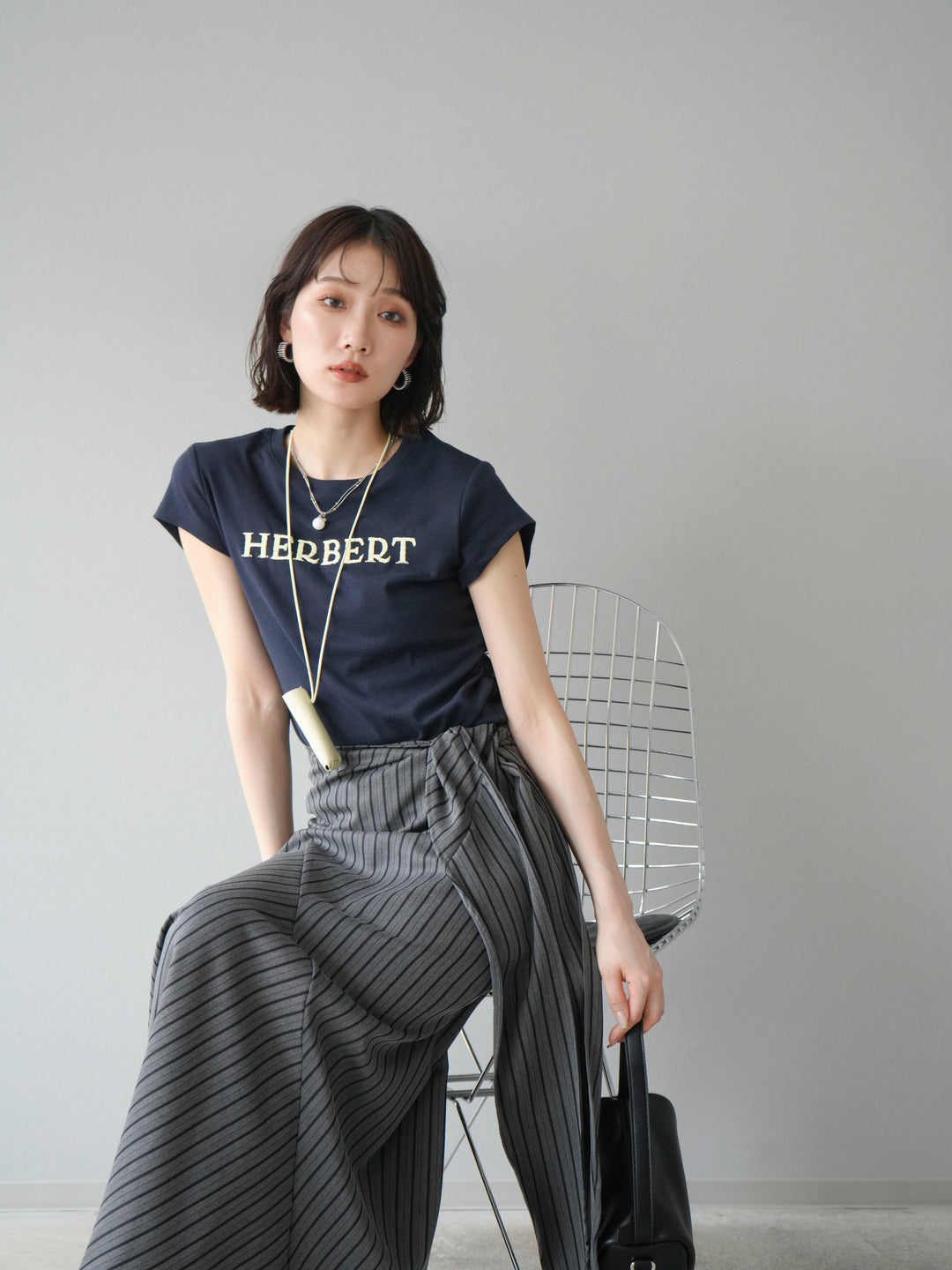 [SET]刺繍ロゴTシャツ＆レザーポーチネックレスSET +サイド巻きツイルスカート(2set)