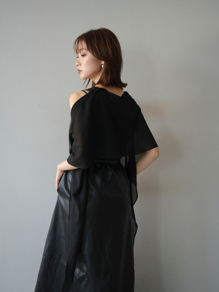 [予約]レザーAラインワンピース/ブラック
