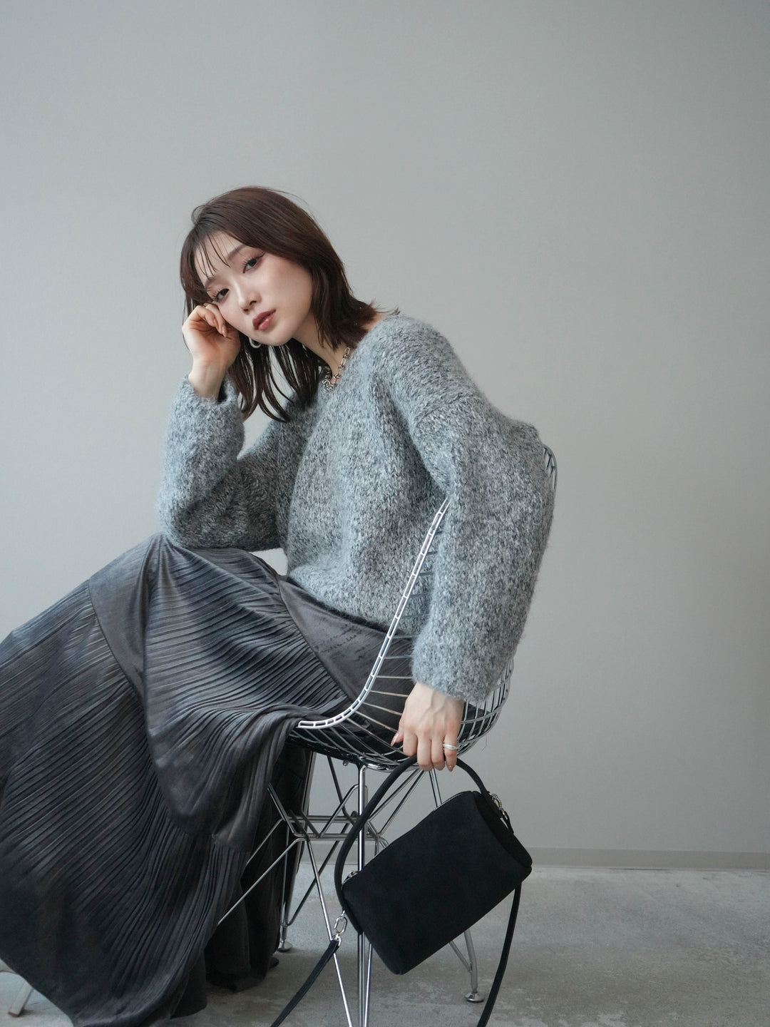 [SET]Vネックミックスヤーンニットプルオーバー+ベロアティアードワッシャースカート(2set)