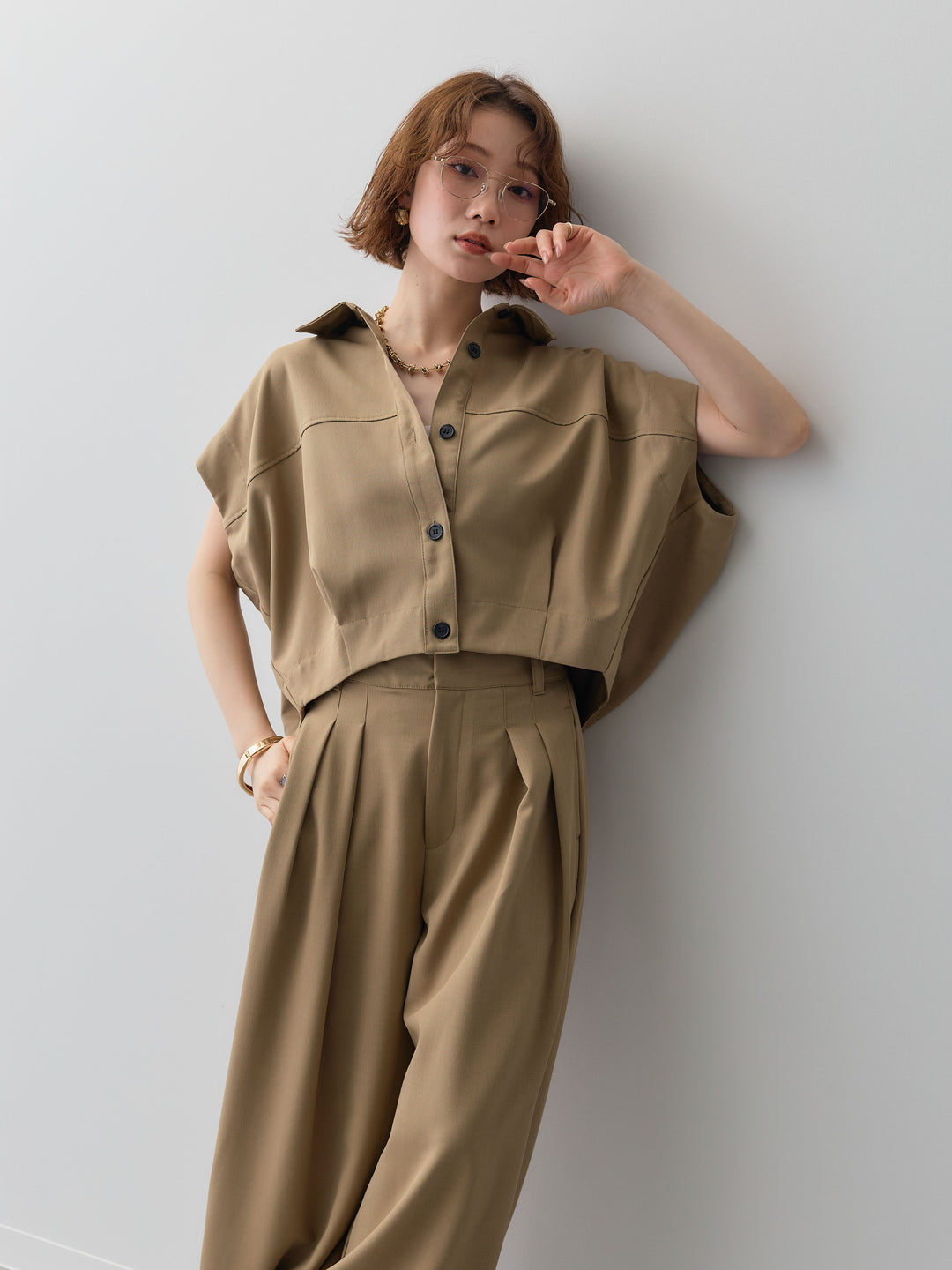 【套裝】縐綢燈籠無袖襯衫 + 縐綢闊腿褲（兩件套）