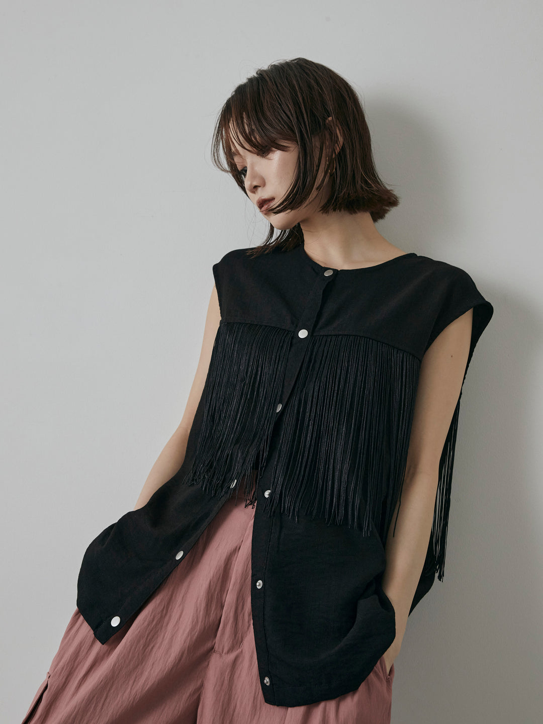【預購】流蘇無袖上衣/黑色