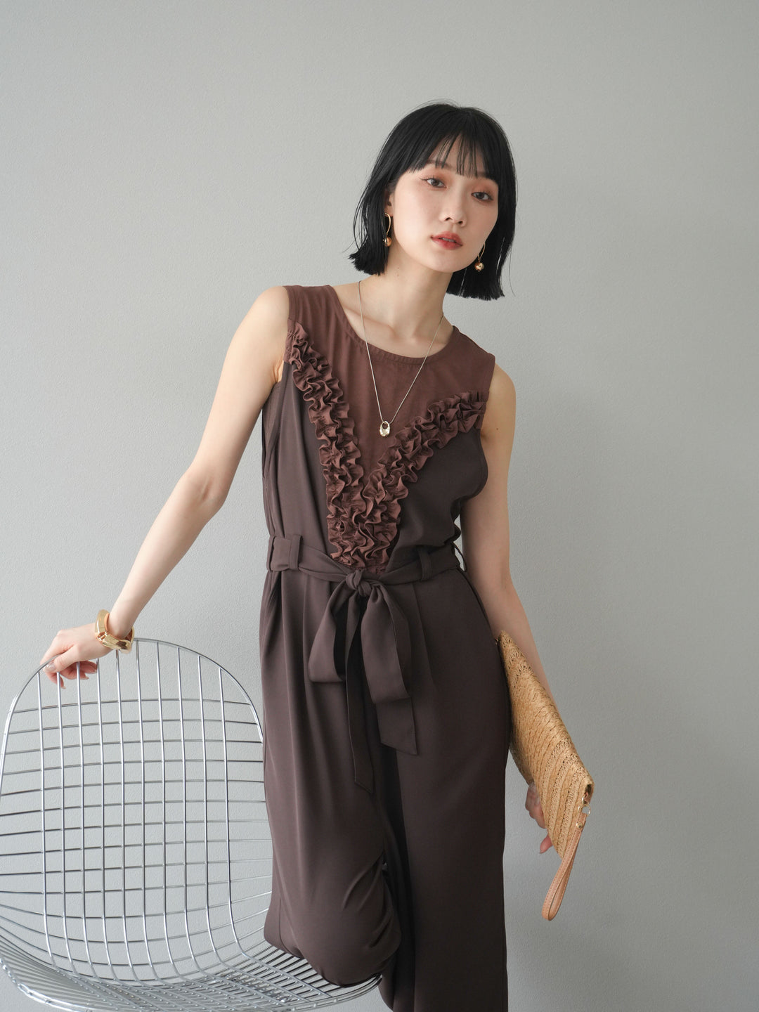 [預購] 荷葉邊設計連身褲/棕色