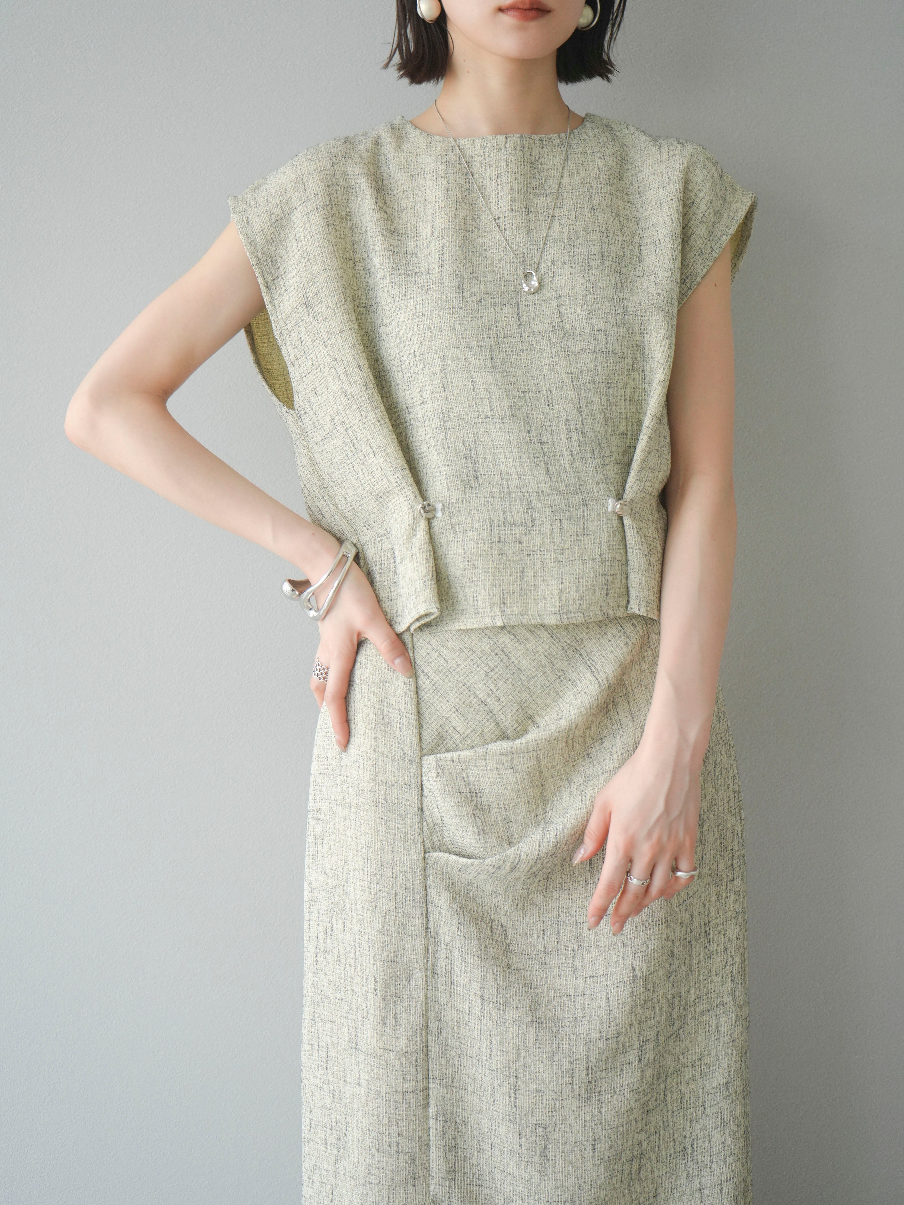 予約]サマーツイードぺプラムブラウス/ベージュ – Lumier