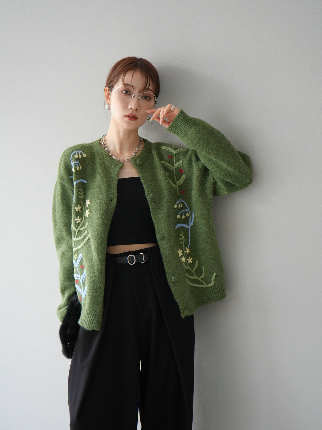 [SET]フラワー刺繍ニットカーディガン+ベルト付タックワイドパンツ(2set)