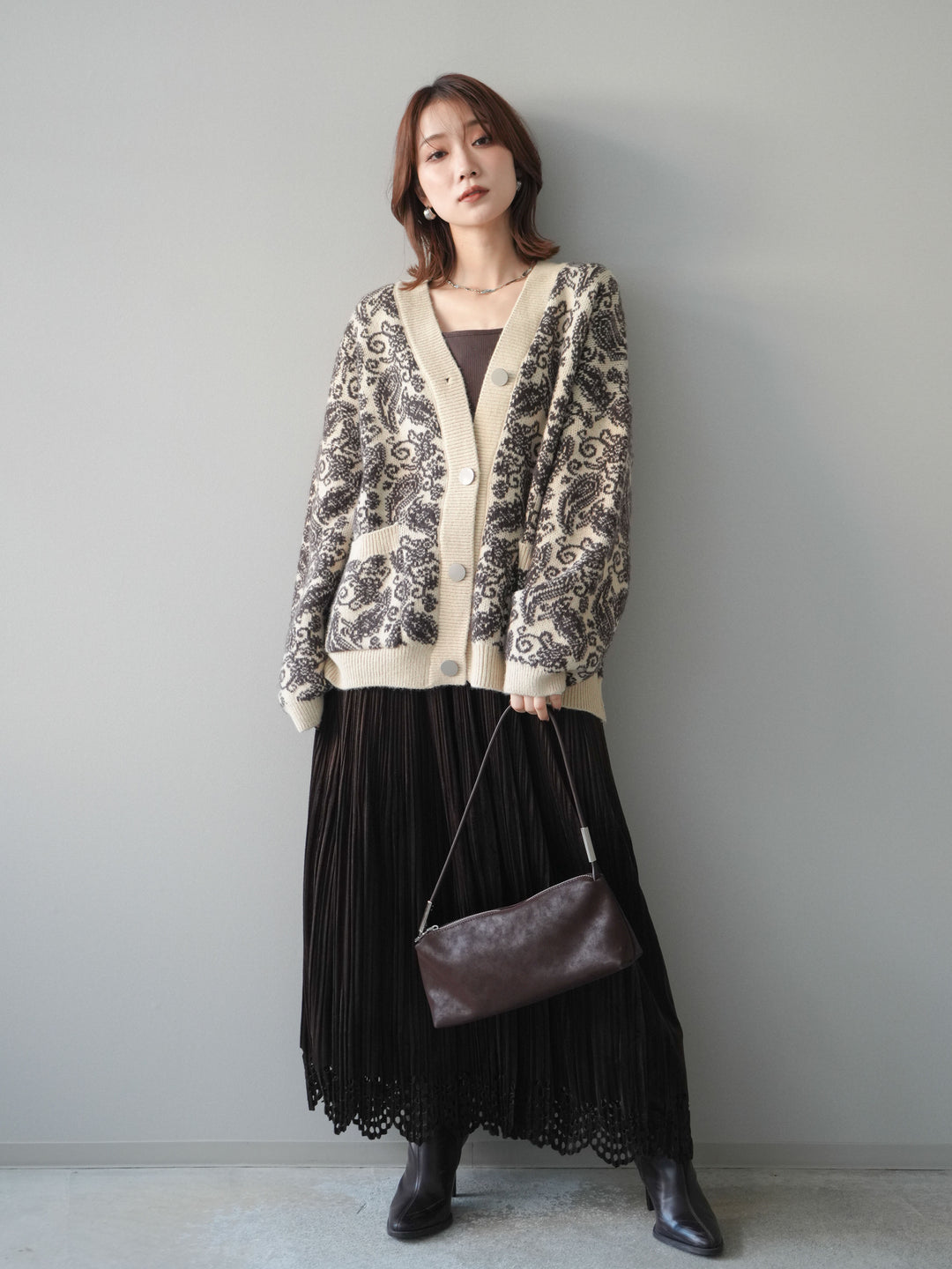 [SET]ペイズリー柄ニットカーディガン+パンチングデザインスエードプリーツスカート(2set)