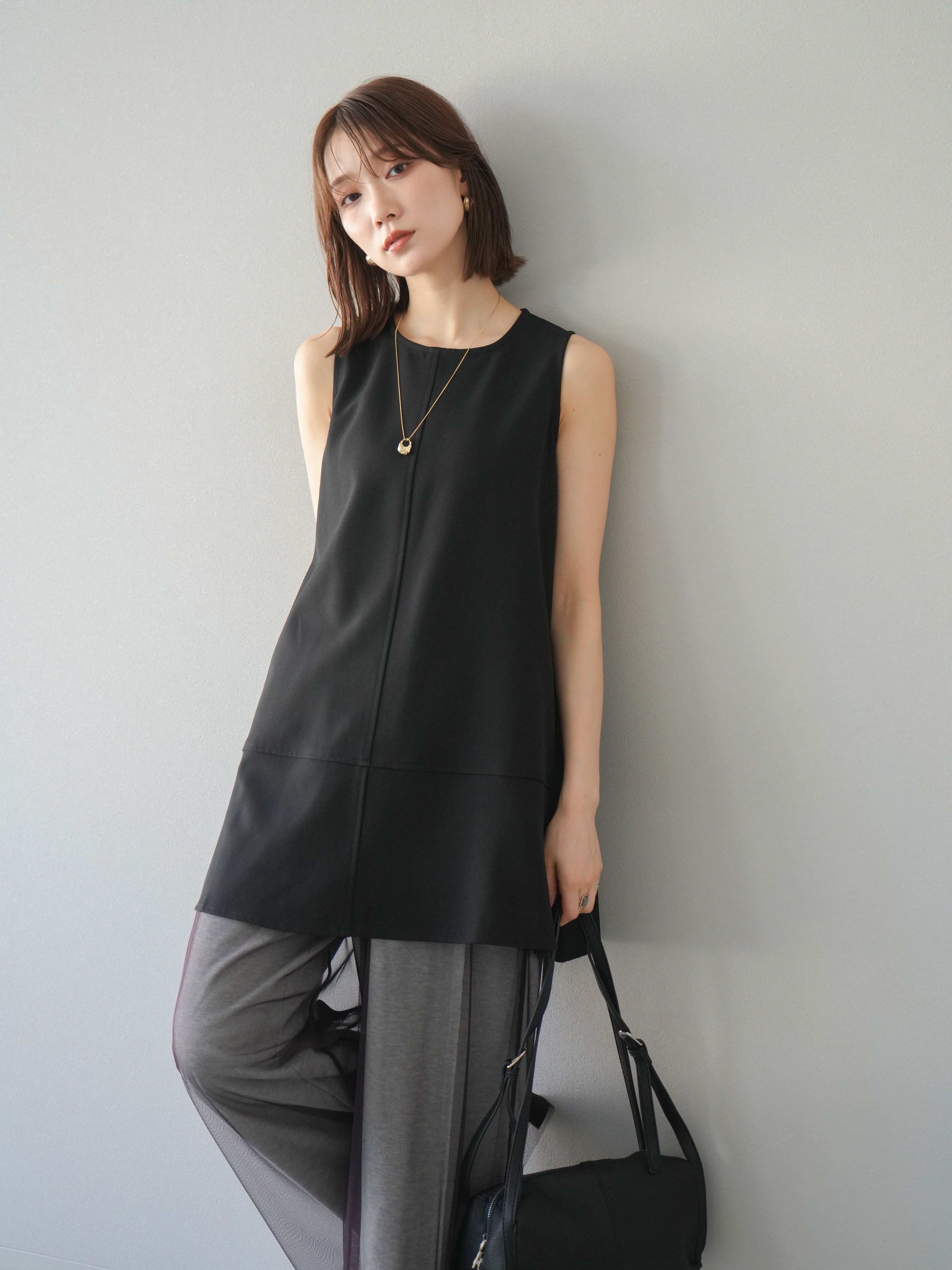 予約]フレアノースリーチュニック/ブラック – Lumier