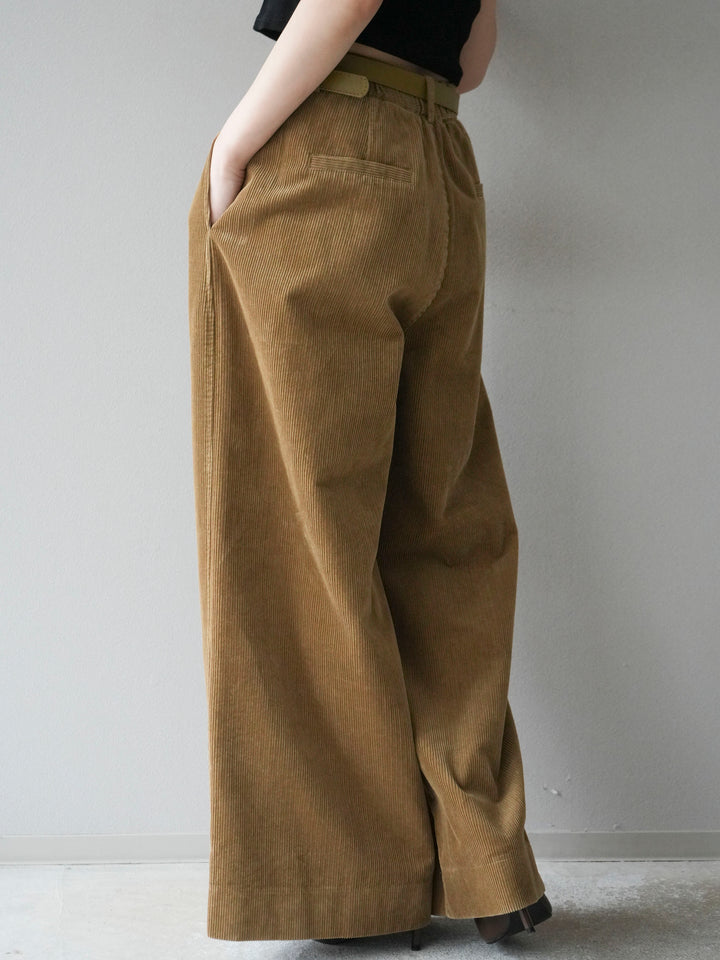 [予約]ベルト付コーデュロイワイドパンツ/beige