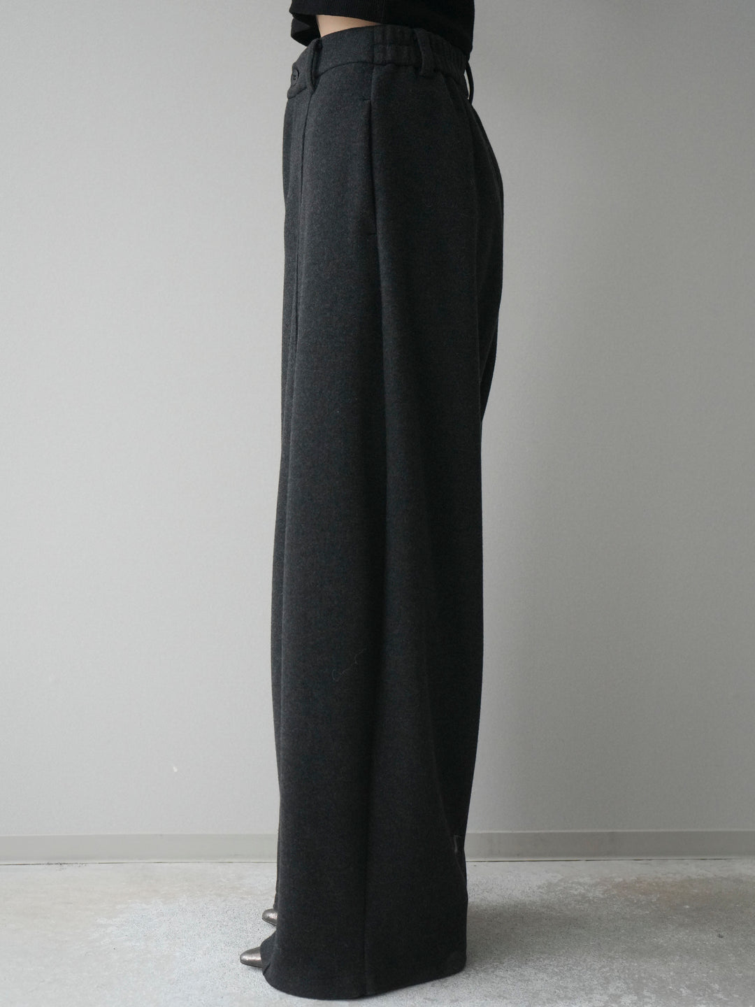 [予約]ウールタッチカーブパンツ/darkgray