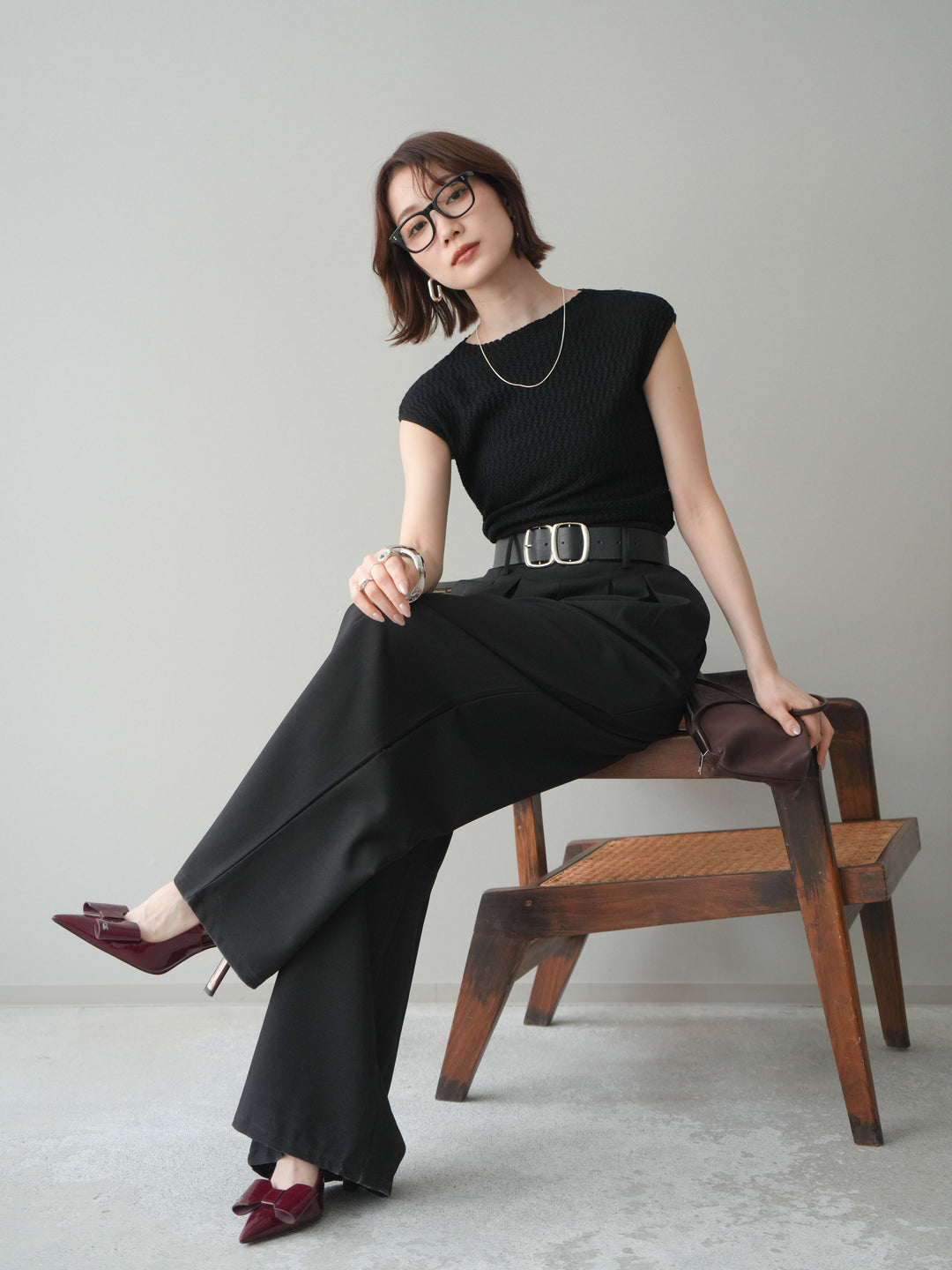 [予約]サイドシャーリングボトルネックノースリーブニットプルオーバー/black
