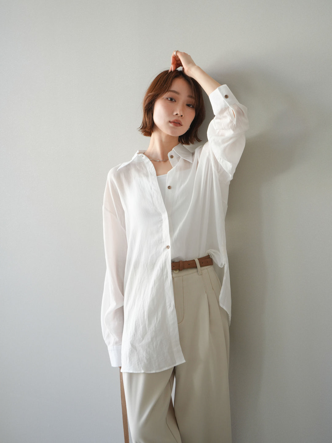 [予約]バックオープンツイストシャツ/white