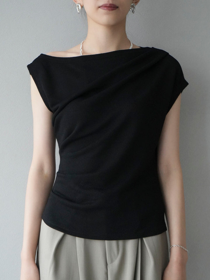 [Pre-order] Asymmetrical Tuck Sleeveless Knit/Black