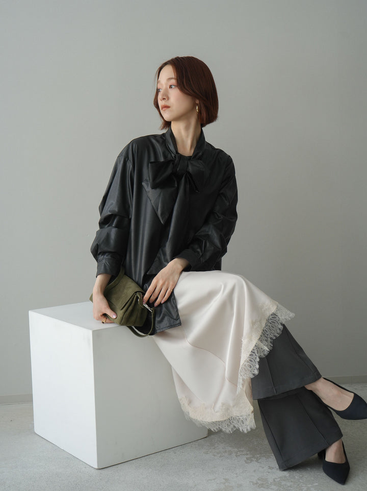 [SET]フェイクレザーボウタイブラウス+サテンライクアシメレーススカート+センターシームフレアパンツ(3set)