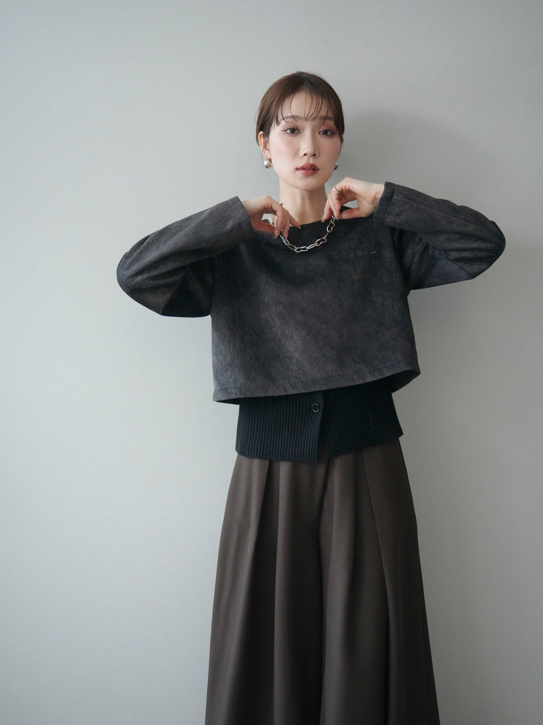 [予約]リブニットレイヤードスエードプルオーバー/charcoal