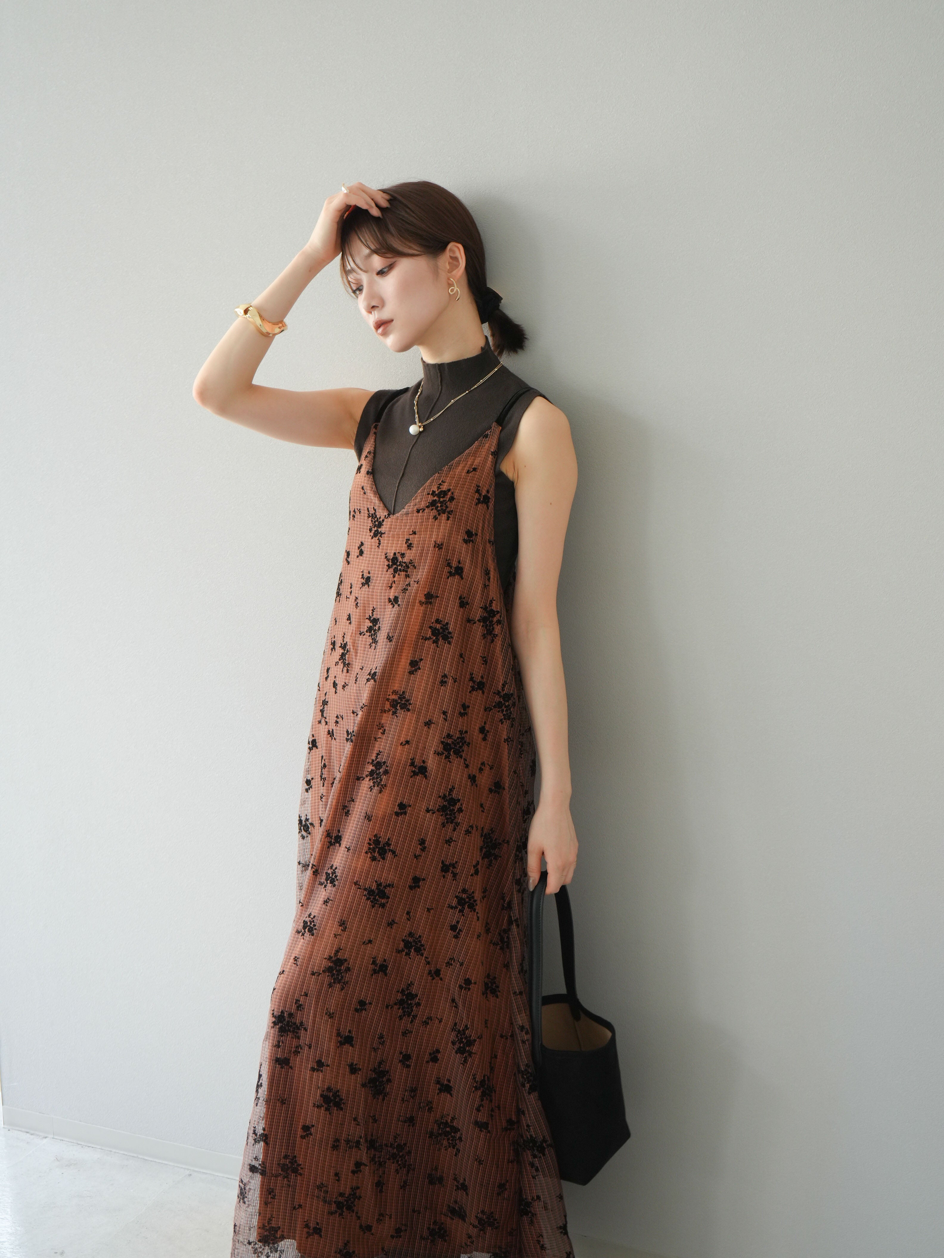 SET]フロッキーチュールレイヤードベロアキャミワンピース+プチネック