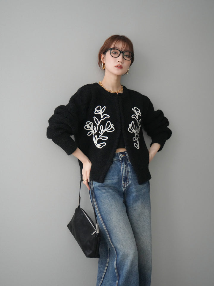 [予約]テープ刺繍ホック開きブークレニットカーディガン/black