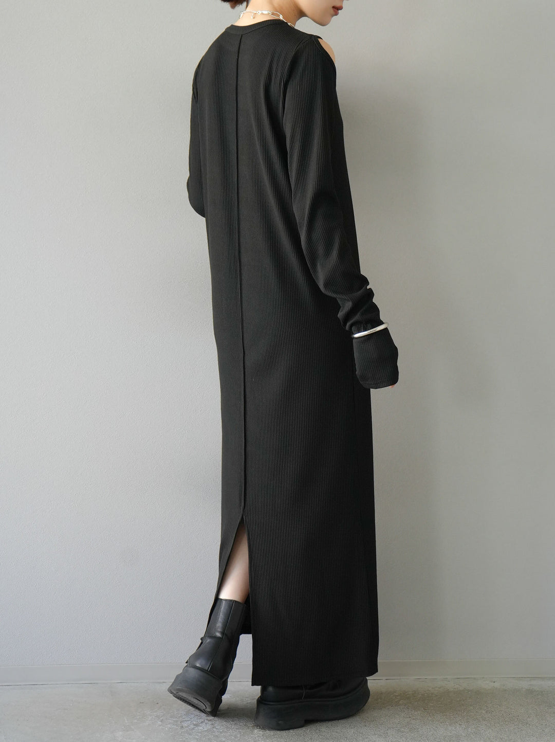 [SET] 鏤空羅紋長袖洋裝+可選配件套裝（2套）