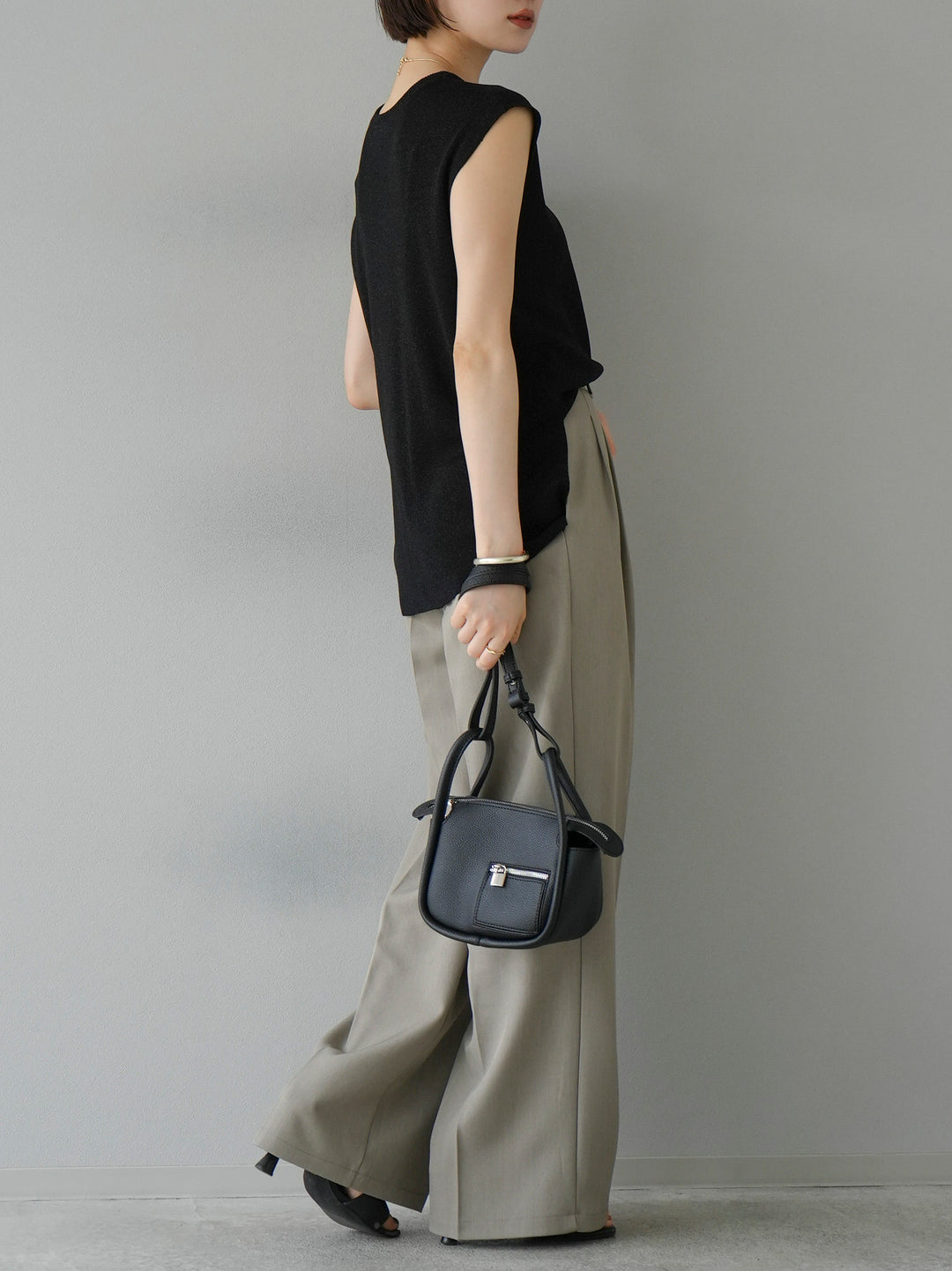 [Pre-order] 3-pleat wide pants/beige