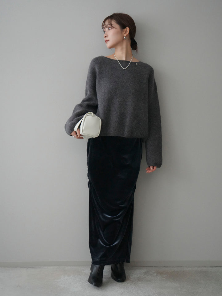 [予約]アンゴラタッチボートネッククロップドプルオーバー/charcoal