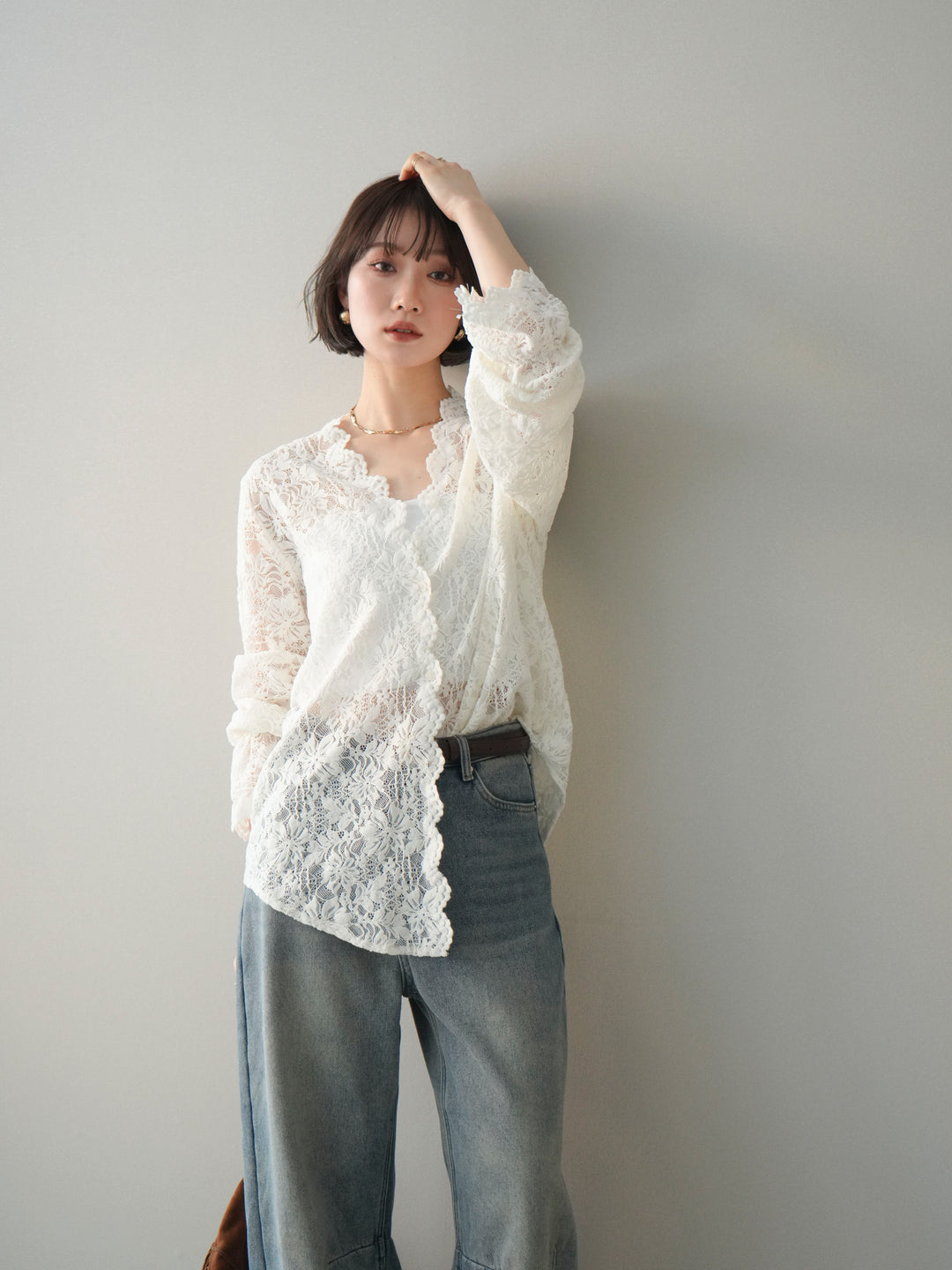 [予約]Vネックレースブラウス/white