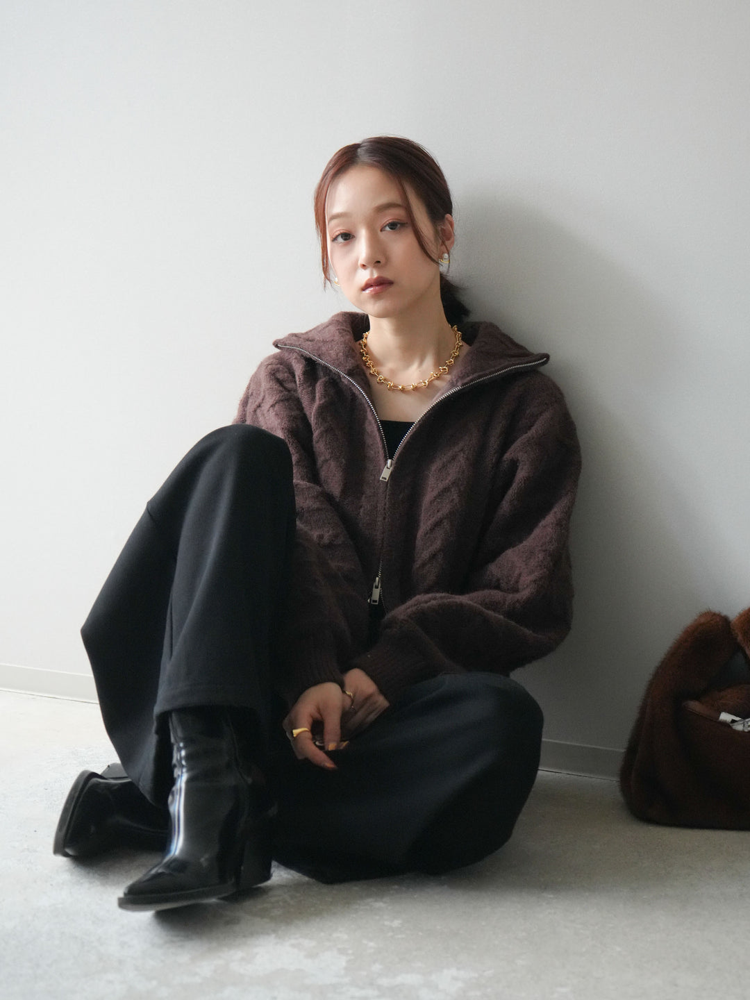 [SET]ケーブル編みハイネックZIPニットカーディガン+アニマル柄ベルト付きウールタッチワイドパンツ(2set)