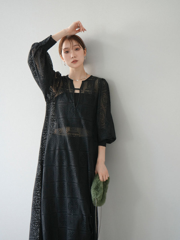 【套裝】塊蕾絲捲袖洋裝+塊蕾絲寬褲（2套）