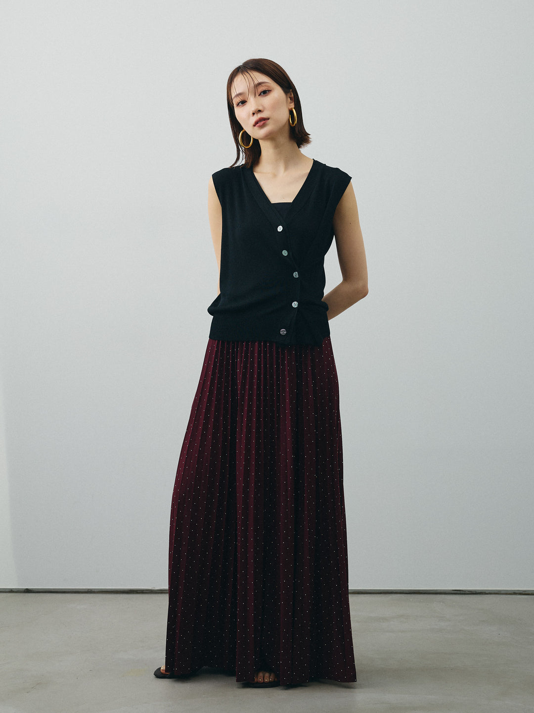 [SET] 清涼觸感2WAY設計針織背心+水鑽百褶裙（2件組）