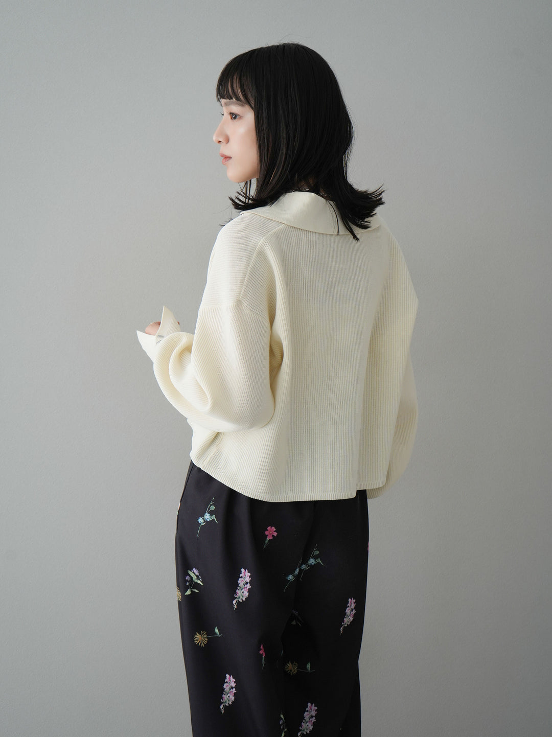 [SET]ボリュームスリーブポロニットカーディガン+フラワーアートプリントタックパンツ(2set)