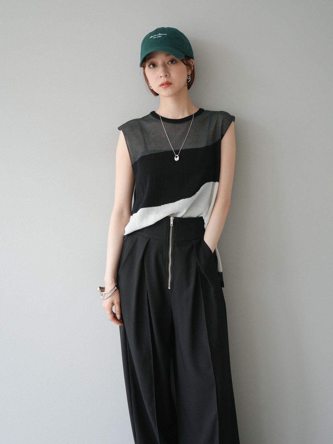[SET]バイカラーシアーニットノースリーブ+ジップタックワイドパンツ(2set)