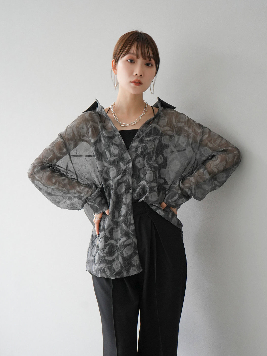 [Pre-order] Tulip Jacquard Sheer Shirt/Black