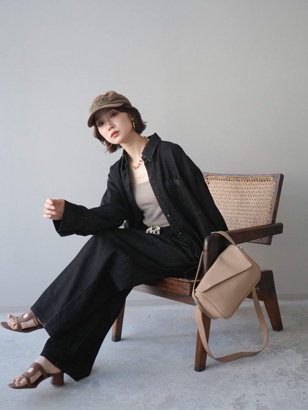 [SET]ポイントレザーオーバーデニムシャツ+ドロストワイドデニムパンツ(2set)