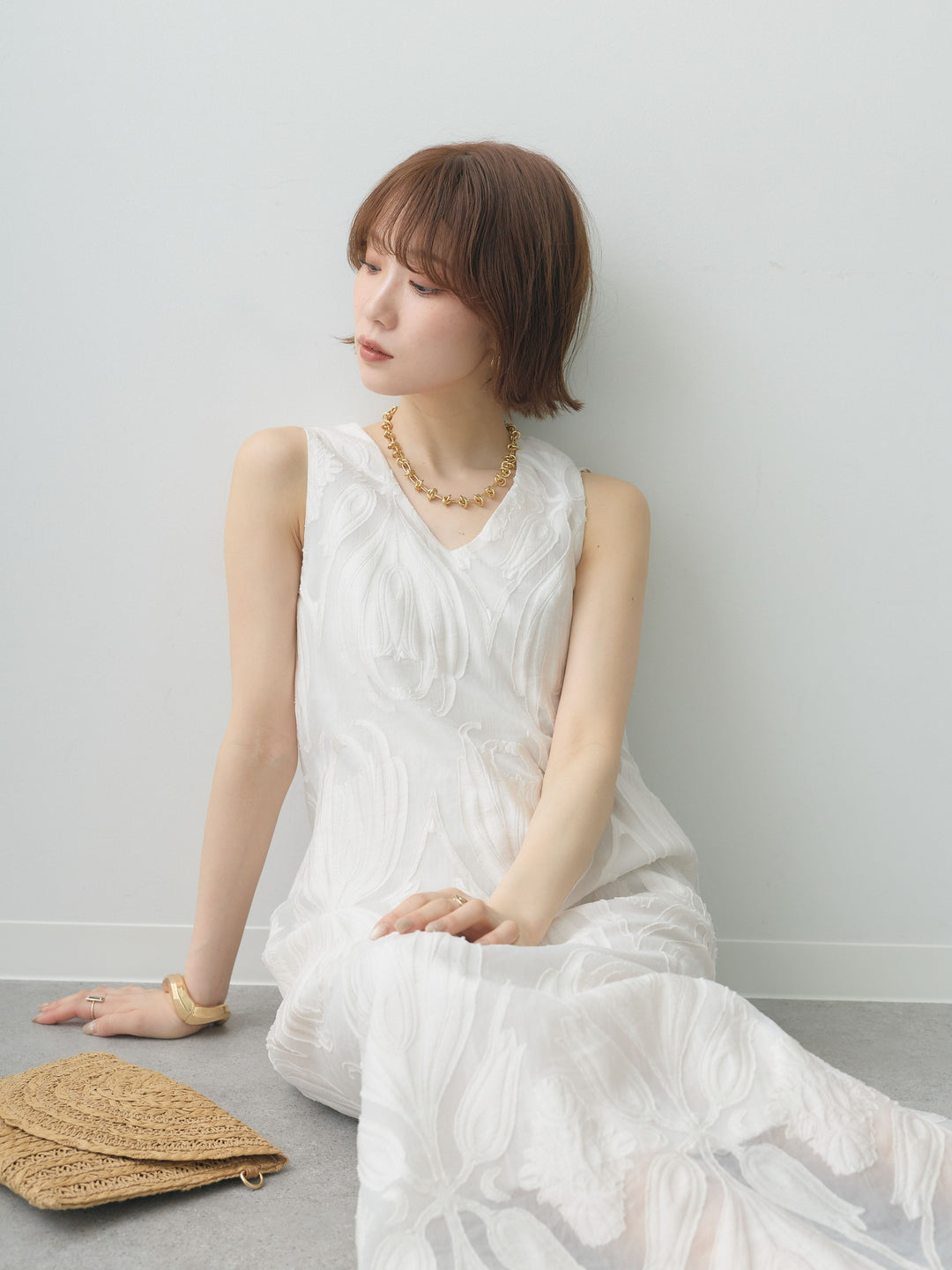 [予約]Vネックシアージャガードノースリワンピース/white