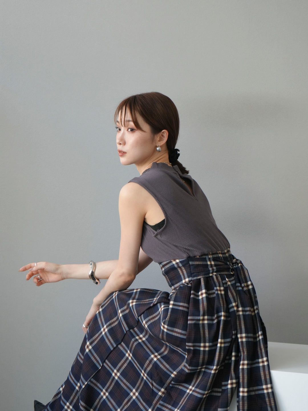 [予約]テレコ×チェックドッキングノースリワンピース/モカ×ネイビー