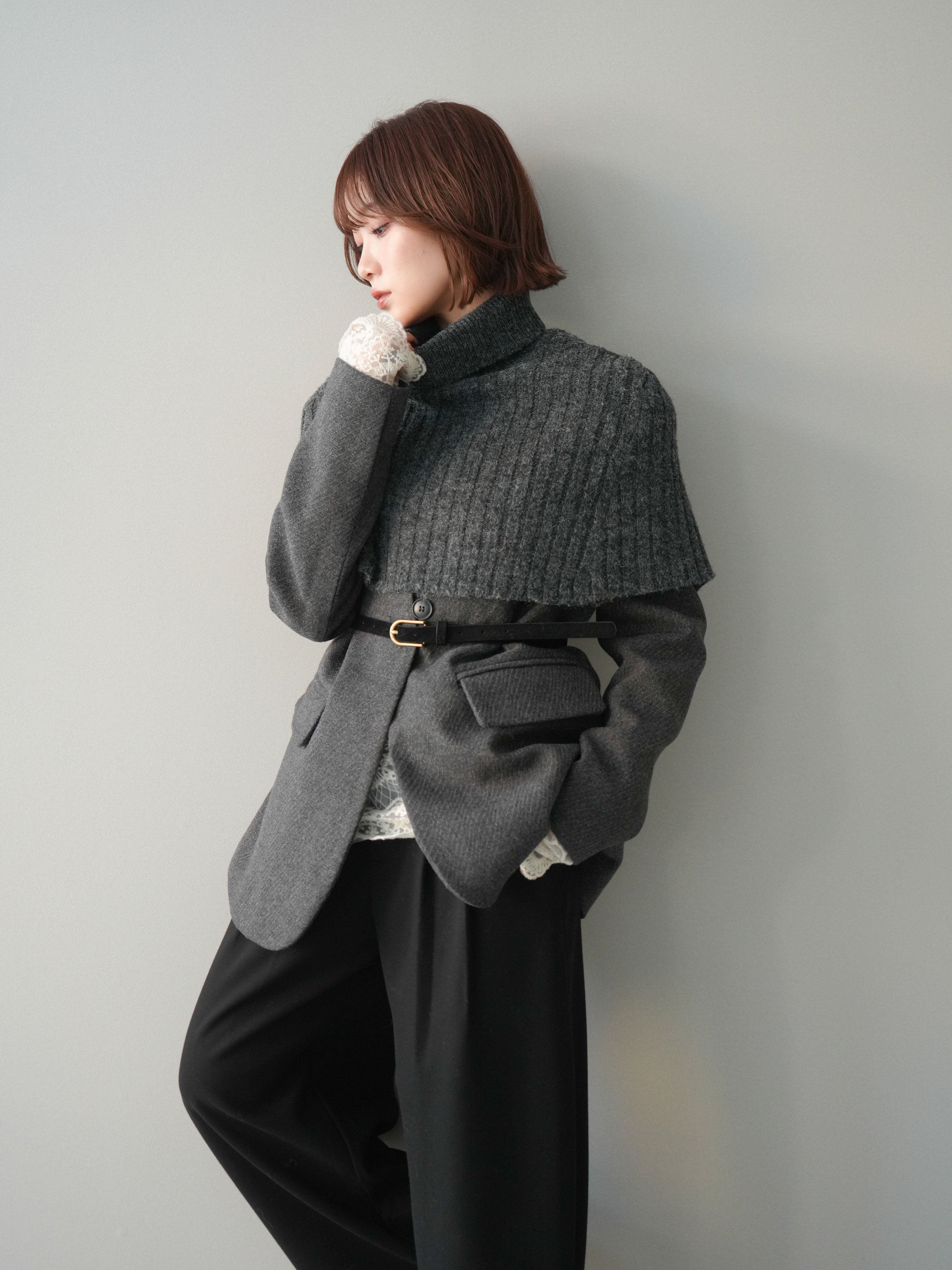 Newalrin トップス グレー +スリーブレス黒セット SET]ケープ付ノーカラージャケット+チュールレーストップス(2set) – Lumier