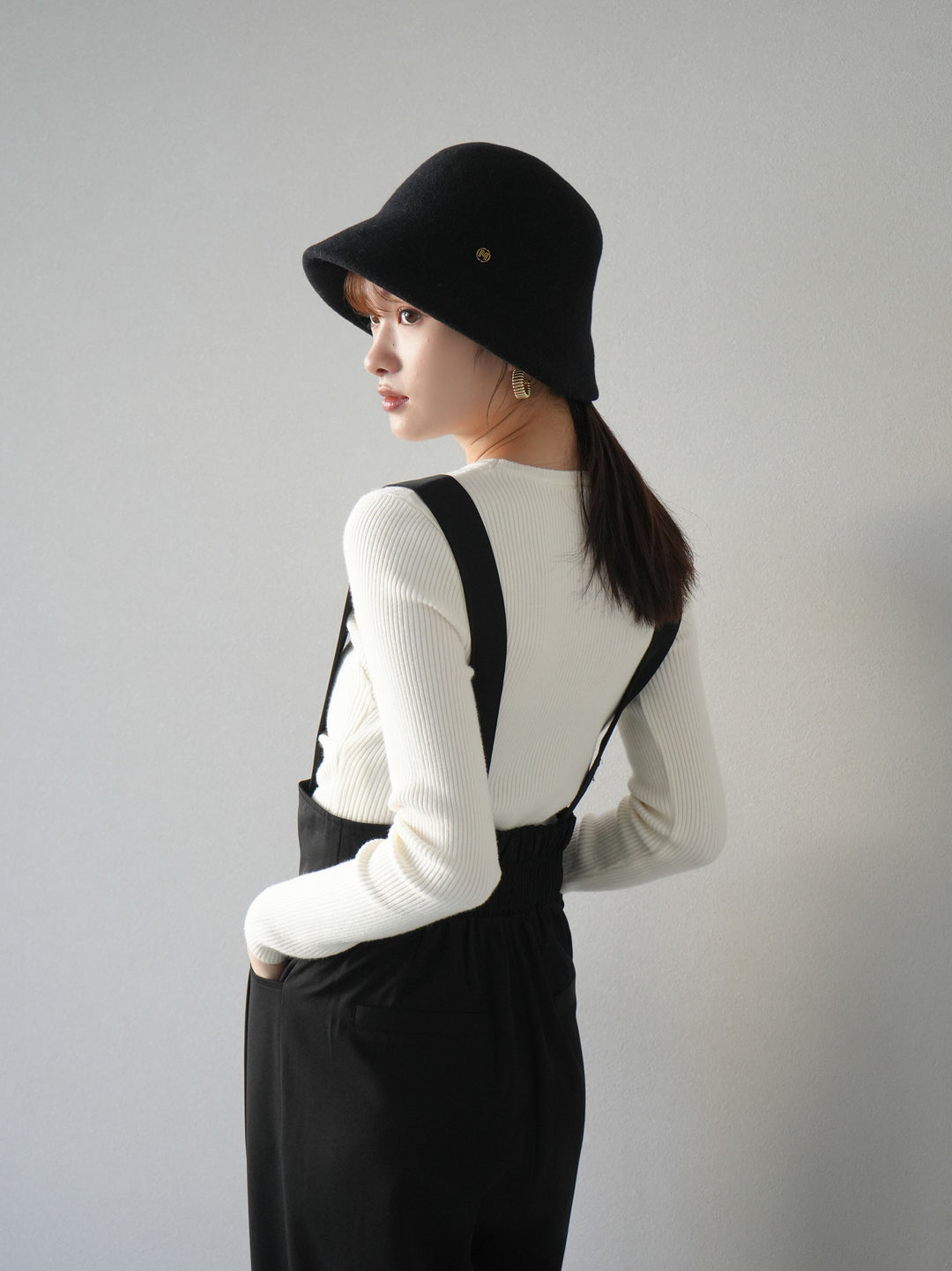 [予約]ゴールドモチーフデザインリブトップス/ホワイト