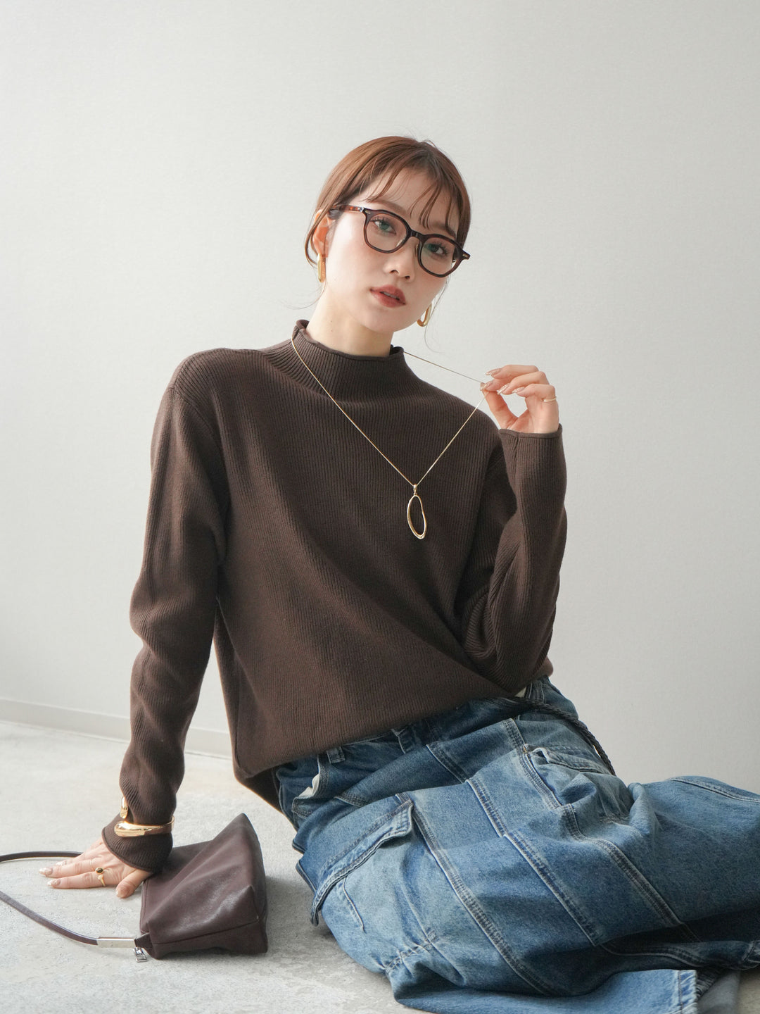 [予約]ボトルネック裾カールリブニットトップス/brown