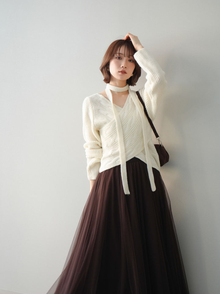 [予約]ケーブル編みクロスニットトップス/white