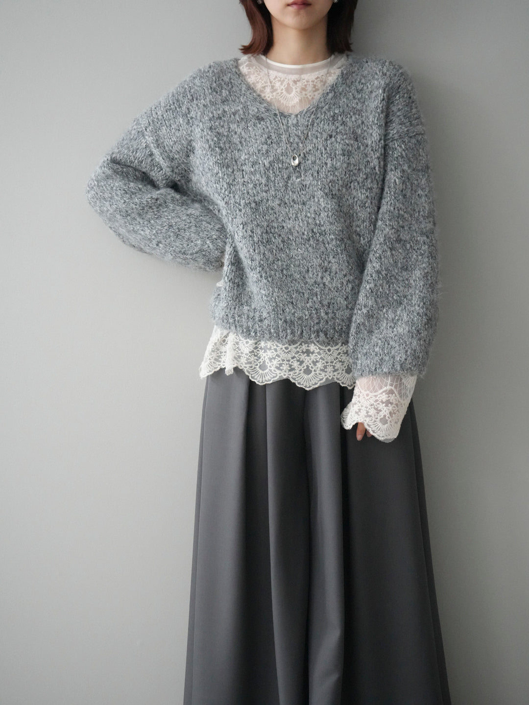 [SET]Vネックミックスヤーンニットプルオーバー+テープベルトタックバギーパンツ(2set)