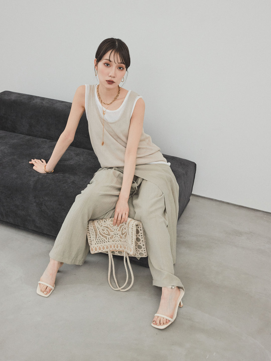 [SET]バイカラーレイヤードニットタンクトップ+ワッシャーサテンレイヤードスカートパンツ(2set)