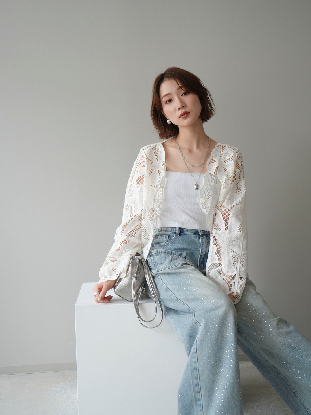 【套裝】3D蕾絲蕾絲上衣+內建胸罩羅紋抹胸吊帶背心（兩件組）