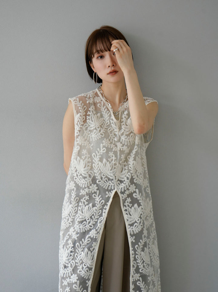 [Pre-order] Front slit lace tunic/ivory