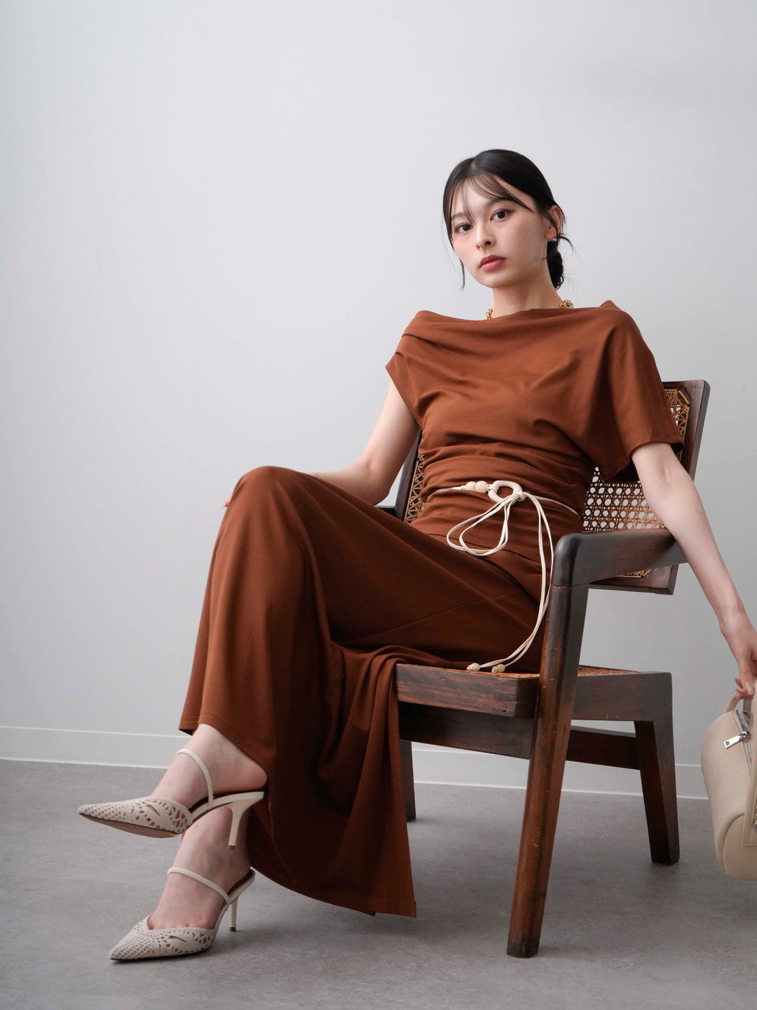 [SET]ベルト付アシメドレープカットソー＆スリットIラインスカートSET UP(2SET)