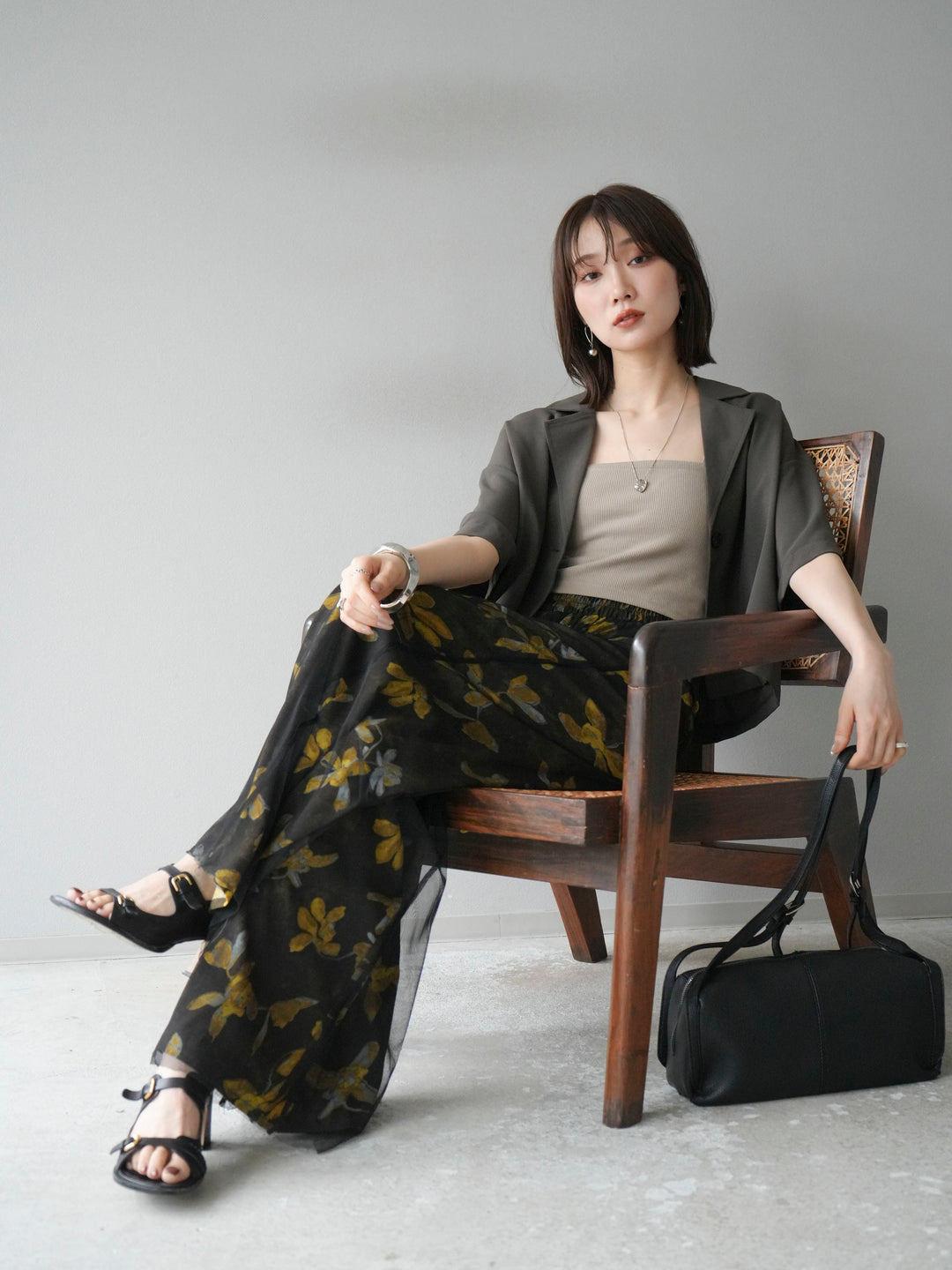 [SET]ハーフショートジャケット+フラワープリントチュールレイヤードパンツ(2set)