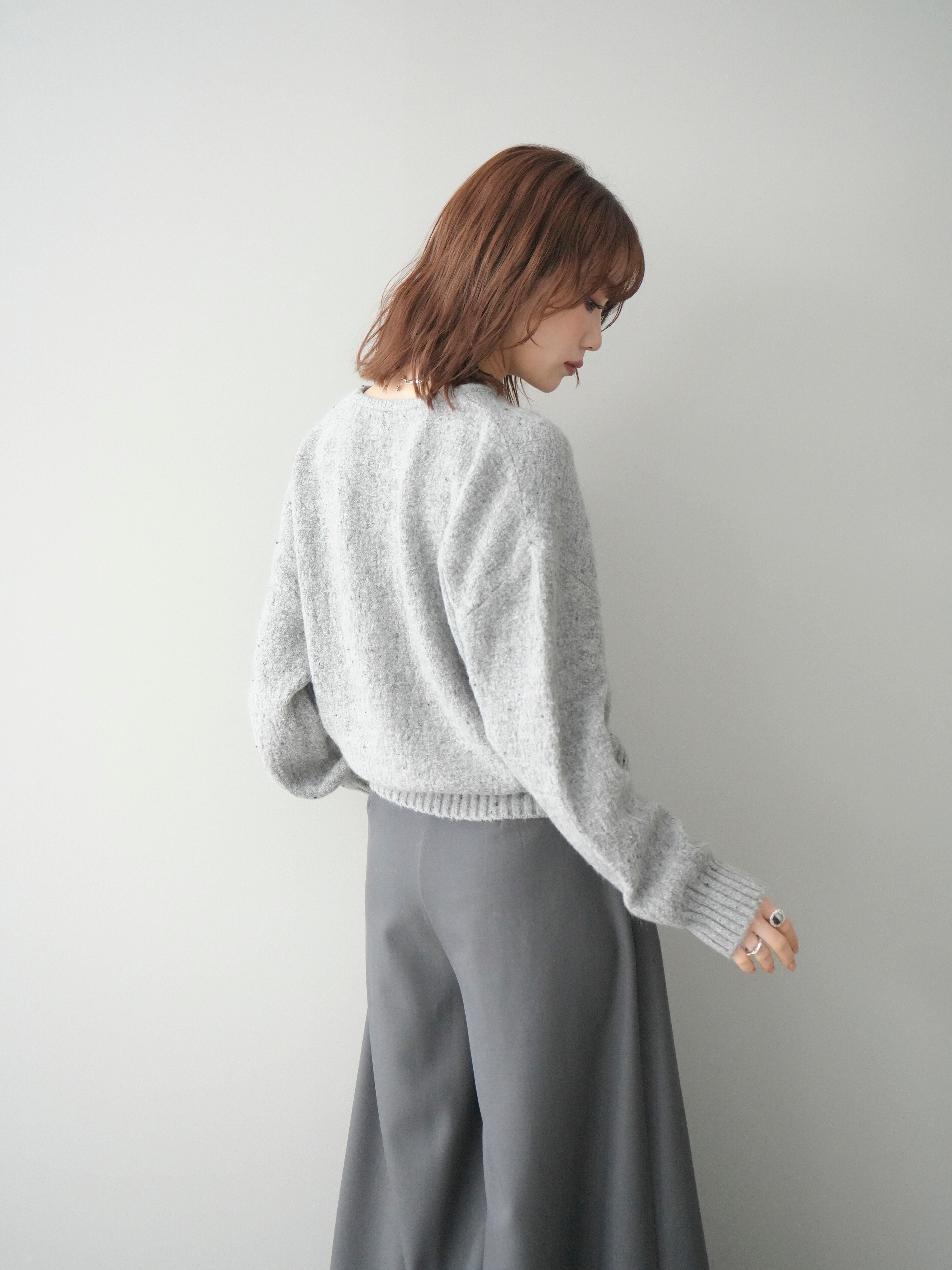予約]ツイストネックラメネップヤーンニットプルオーバー/gray – Lumier