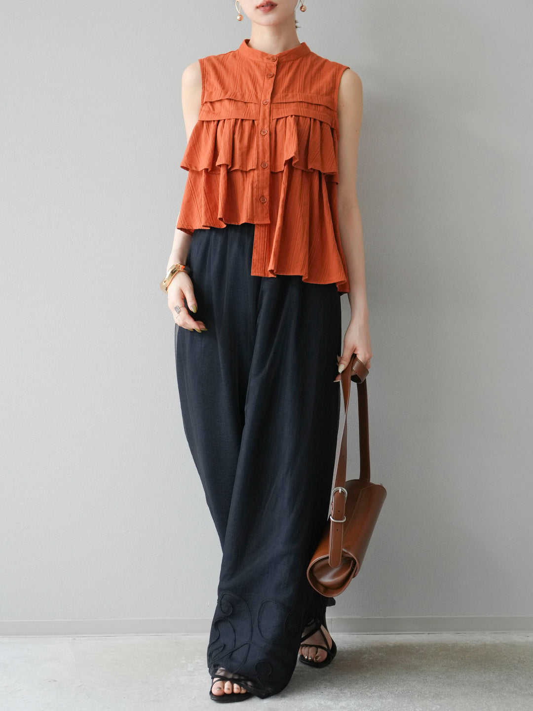 [SET]ドビーストライプアシンメトリーフリルノースリブラウス+コード刺繍チュールレイヤードパンツ+リネンライクイージーワイドパンツ(3set)